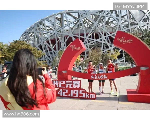 城市马拉松赛事回顾成都攀岩队的速度与耐力表现分析