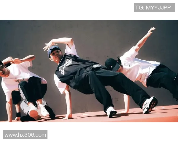 武汉街舞队与北京街舞队赛后复盘分析意识碰撞与团队协作的精彩瞬间