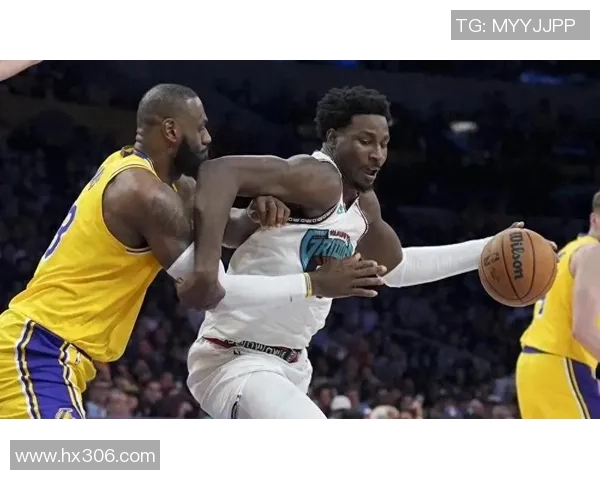 2014年湖人与灰熊激战回顾：经典对决与球星表现的深度分析