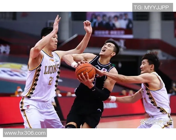 新疆队与黑龙江的激烈对决展现篮球魅力与团队精神的巅峰对抗