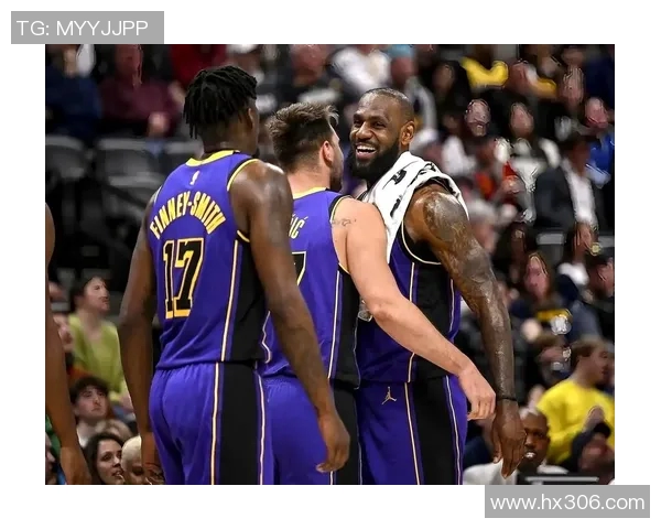 热火与湖人激战正酣1010对决引发球迷热议与期待 热火与湖人激战正酣1010对决引发球迷热议与期待