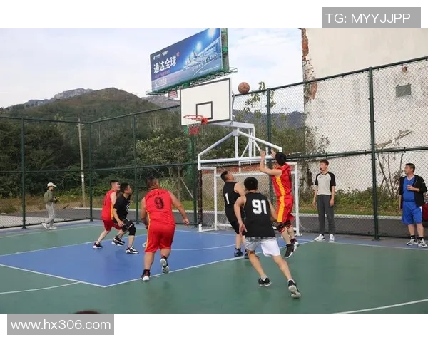 友谊赛精彩对决河床队展现足球魅力与团队精神 友谊赛精彩对决河床队展现足球魅力与团队精神