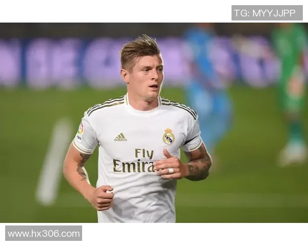 克罗斯在足球世界中的传奇之路与未来发展展望